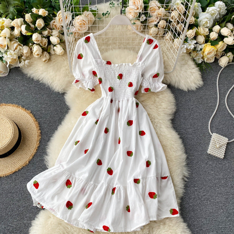 Small Sweet Girl Wears a Western Style Square Neck Elastic Slim Embroidery Dress Summer